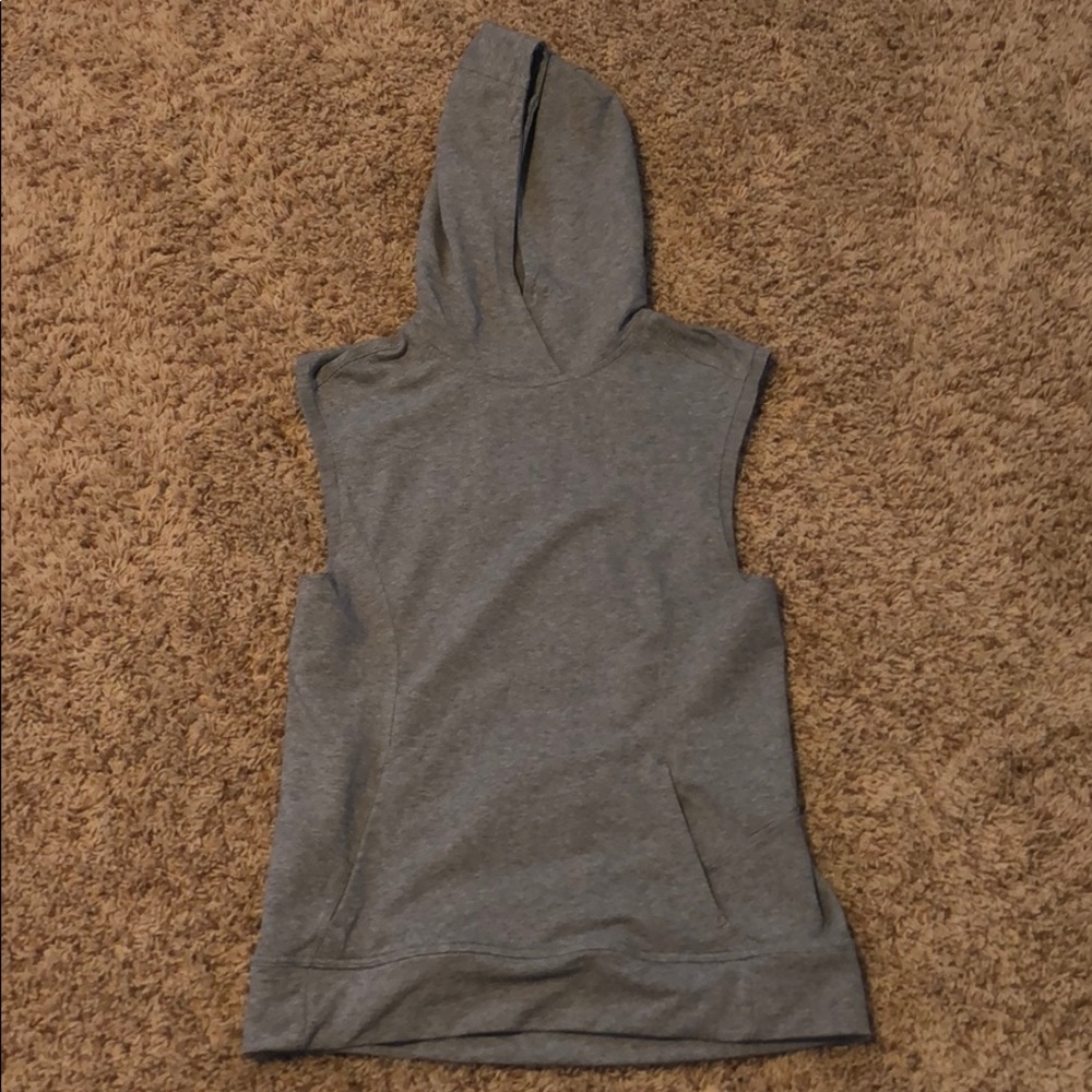 Lululemon Sleeveless Pullover